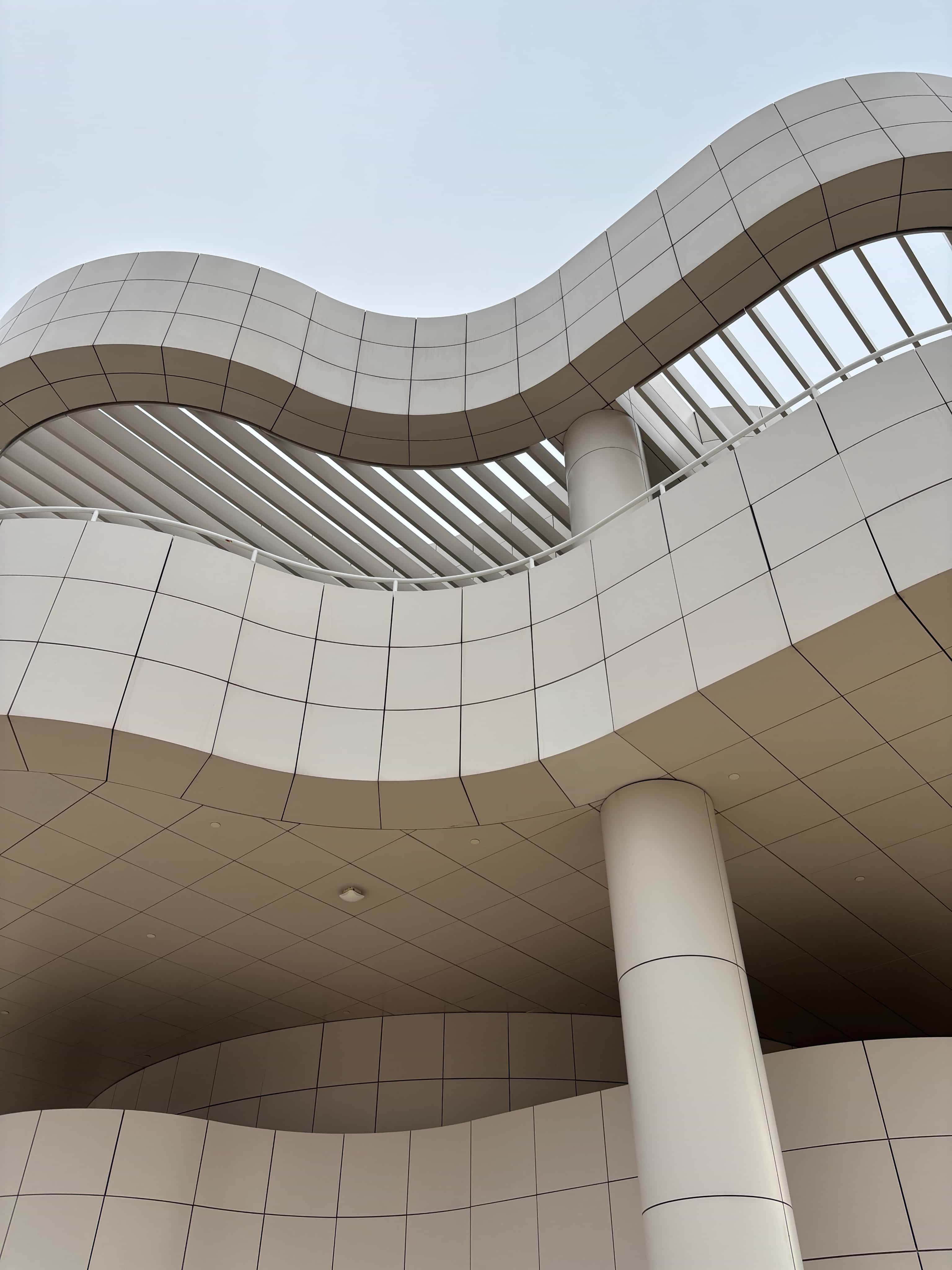 Architettura contemporanea, forme curve e linee organiche